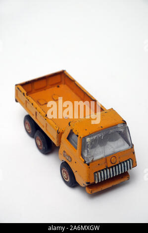 Klar altes Spielzeug Lkw aus Metall Stockfoto