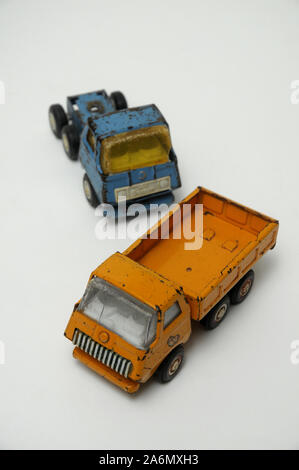 Klar altes Spielzeug Lkw aus Metall Stockfoto