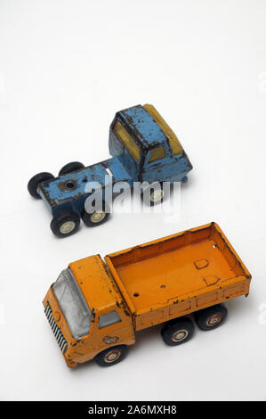 Klar altes Spielzeug Lkw aus Metall Stockfoto