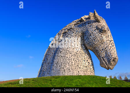 Eine der Kelpie Köpfe im Helix Park in Falkirk, Stirlingshire. Stockfoto