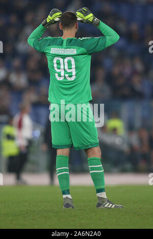 Rom, Italien. 27 Okt, 2019. Rom, Italien, 27. Oktober 2019: Enttäuschen Donnarumma während der italienischen Serie A Fußballspiel zwischen AS Roma und AC Mailand, im Olympiastadion in Rom. Credit: Unabhängige Fotoagentur/Alamy leben Nachrichten Stockfoto