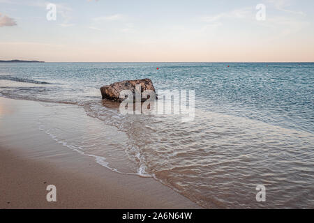 MURAVERA SARDINIEN/OKTOBER 2019: Den herrlichen Sandstrand der Costa Rei, im Süden von Sardinien Stockfoto