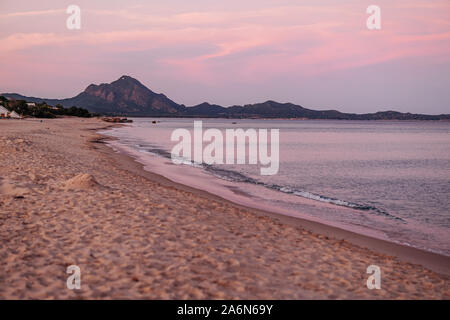 MURAVERA SARDINIEN/OKTOBER 2019: Den herrlichen Sandstrand der Costa Rei, im Süden von Sardinien Stockfoto