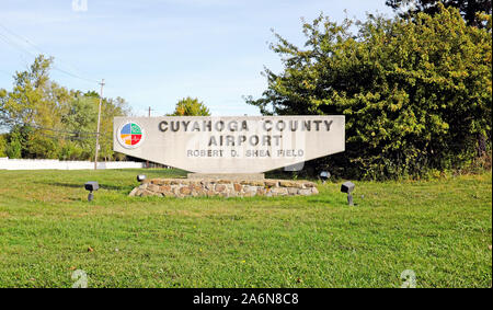 Cuyahoga County Airport Robert D. Shea Field an der Richmond Road in Richmond Heights, Ohio, USA. Stockfoto