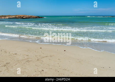 Die Farben und die Atmosphäre der Apulien Meer. Italien. Stockfoto