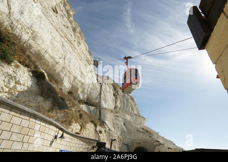 Israel, Rosh Hanikra, (lit Leiter der Grotten) an der Küste des Mittelmeeres gelegen, im westlichen Galiläa in der Nähe der Grenze zum Libanon. Th Stockfoto