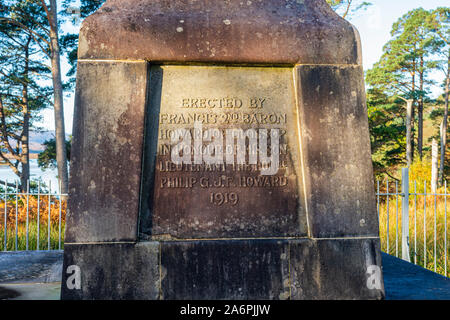 Denkmal für die Hon Philip TPAGE600 Howard von der Welsh Guards - über Loch Shiel - Acharacle, Dalelia, Schottland Stockfoto