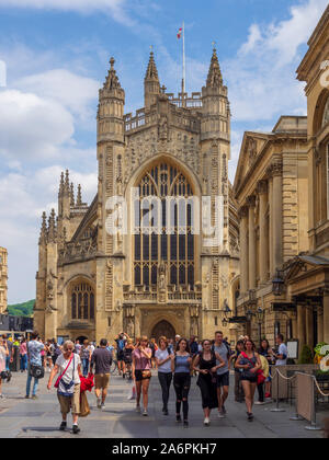 Die Abtei von Bath, eine Pfarrkirche von der Kirche von England und der ehemaligen Benediktinerkloster in Bath, Somerset, England. Stockfoto