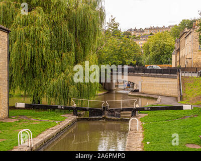 Kennet and Avon Canal-Lock 7, Badewanne, Somerset, UK. Stockfoto