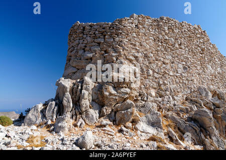 Agriosykia Schloss, Tilos, Dodecanese Inseln, südliche Ägäis, Griechenland. Stockfoto