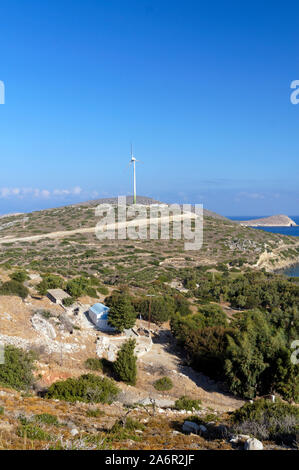 Windturbine, Tilos, Dodekanes Inseln, Südägäis, Griechenland. Stockfoto