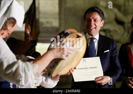 Italienische premier Giuseppe Conte partecipates Nationalen Tag der Folklore und Traditionen im Campidoglio, Rom, Italien, 26.Oktober 2016 Foto Remo Cas Stockfoto