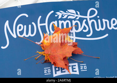 Oktober 25, 2019, Universität von New Hampshire in Durham, New Hampshire: ein blaues Schild von New Hampshire Anhänger der Demokraten candidat Pete Buttigieg Stockfoto