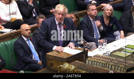 Premierminister Boris Johnson spricht während der Wahl Debatte im Vorfeld der Abstimmung im Unterhaus, London. Stockfoto