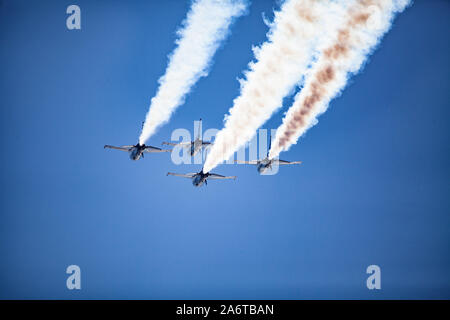 Usaf Thunderbirds am Great Pacific air show Flying Stockfoto