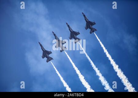 Usaf Thunderbirds am Great Pacific air show Flying Stockfoto