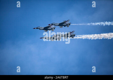 Usaf Thunderbirds am Great Pacific air show Flying Stockfoto