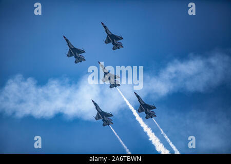 Usaf Thunderbirds am Great Pacific air show Flying Stockfoto