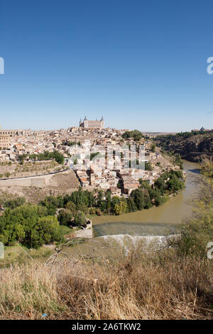 Die Stadt Toledo und den Tagus Fluss in Spanien Stockfoto