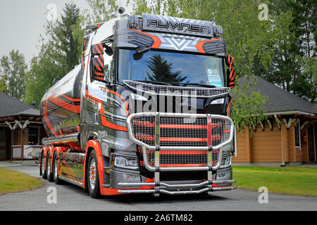 Neue Scania S650 LKW 2019 für die Beförderung von kuljetus Auvinen Oy, Finnische Unternehmen bekannt für Super Trucks. Alaharma, Finnland. August 9, 2019. Stockfoto