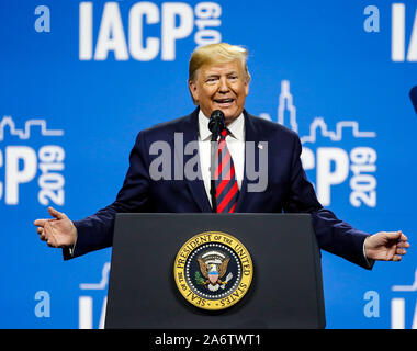 Chicago, USA. 28 Okt, 2019. Us-Präsident Donald Trump spricht an der Internationalen Vereinigung der Polizeichefs der Konferenz am McCormick Place Convention Center in Chicago, USA, am Okt. 28, 2019. Quelle: Joel Lerner/Xinhua/Alamy leben Nachrichten Stockfoto