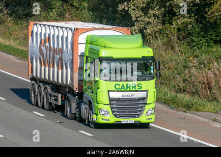 CARRS SITRA; Autobahn schwerer Güter-LKW, Spedition, Lkw, Transport, Lastwagen, spezieller Fracht, DAF, Lieferung, Transport, Industrie, Fracht auf der M6 an der Lancaster, Stockfoto