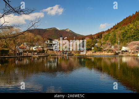 Yufuin ist ein Reiseziel in Oita Präfektur, Japan Stockfoto