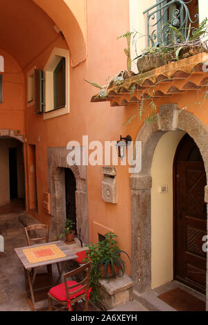 Eine Ecke des alten Dorf Roquebrune an der Côte d'Azur, Provence, Frankreich Stockfoto