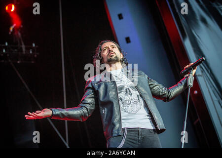 Solvesborg, Schweden. 08. Juni, 2019. Die britische Rockband Rainbow führt ein Live Konzert während der schwedischen Musik Festival Sweden Rock Festival 2019. Hier Sänger Ronnie Romero ist live auf der Bühne gesehen. (Foto: Gonzales Foto - Terje Dokken). Stockfoto