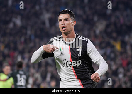 Juventus Spieler Cristiano Ronaldo während der juventus - Bologna Fußballspiel in der Allianz Stadion in Turin Stockfoto