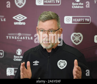 Edinburgh, Großbritannien. 29 Okt, 2019. Oriam Sport Performance Center, Riccarton, Edinburgh, Schottland, Großbritannien. 29 thOct 2019. Herzen Manager Craig Levein wird dargestellt, während der Konferenz für Ladbrokes schottischen Premiership übereinstimmen, weg zu St Johnstone. Quelle: Eric mccowat/Alamy leben Nachrichten Stockfoto