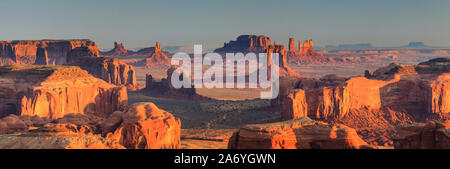 USA, Arizona, Blick auf Monument Valley von der Spitze des Hunts Mesa Stockfoto