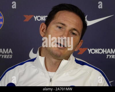 Cobham, Surrey, Großbritannien. 29 Okt, 2019. Frank Lampard, Manager des Chelsea Football Club, spricht mit den Medien über die Morgige Carabao Cup vierte runde Spiel gegen Manchester United an der Stamford Bridge. Credit: Motofoto/Alamy leben Nachrichten Stockfoto