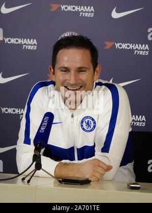 Cobham, Surrey, Großbritannien. 29 Okt, 2019. Frank Lampard, Manager des Chelsea Football Club, spricht mit den Medien über die Morgige Carabao Cup vierte runde Spiel gegen Manchester United an der Stamford Bridge. Credit: Motofoto/Alamy leben Nachrichten Stockfoto