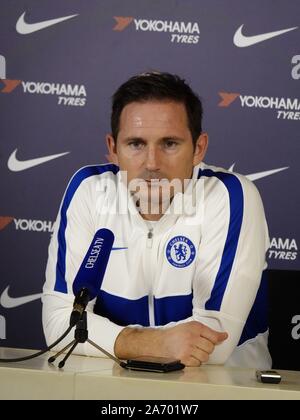 Cobham, Surrey, Großbritannien. 29 Okt, 2019. Frank Lampard, Manager des Chelsea Football Club, spricht mit den Medien über die Morgige Carabao Cup vierte runde Spiel gegen Manchester United an der Stamford Bridge. Credit: Motofoto/Alamy leben Nachrichten Stockfoto