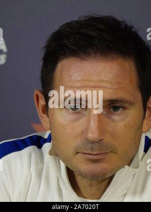 Cobham, Surrey, Großbritannien. 29 Okt, 2019. Frank Lampard, Manager des Chelsea Football Club, spricht mit den Medien über die Morgige Carabao Cup vierte runde Spiel gegen Manchester United an der Stamford Bridge. Credit: Motofoto/Alamy leben Nachrichten Stockfoto