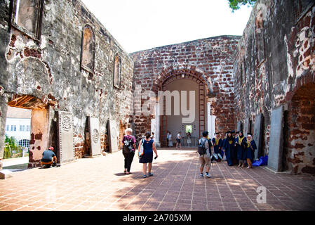 Malakka, Malaysia, Oktober, 14,2019 Unidentical touristische Reisen in die alte Kirche in Malacca Erbe der Stadt von Malaysia Stockfoto