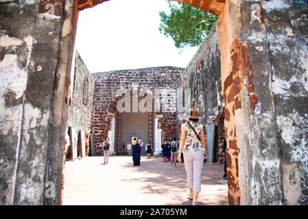 Malakka, Malaysia, Oktober, 14,2019 Unidentical touristische Reisen in die alte Kirche in Malacca Erbe der Stadt von Malaysia Stockfoto