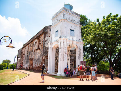 Malakka, Malaysia, Oktober, 14,2019 Unidentical touristische Reisen in die alte Kirche in Malacca Erbe der Stadt von Malaysia Stockfoto