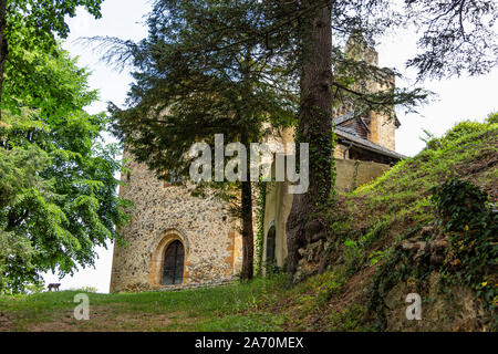 Ansicht der Calvary Chapel, Castillon de Couserans, Ariège, Royal, Frankreich Stockfoto