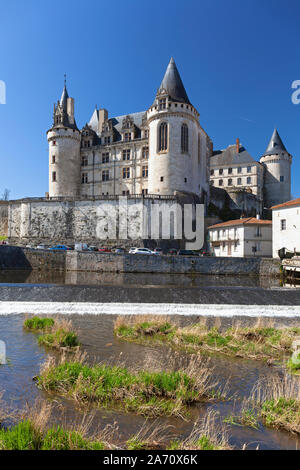 Europa, Frankreich, Nouvelle-Aquitaine, Chateau de La Rochefoucauld Stockfoto