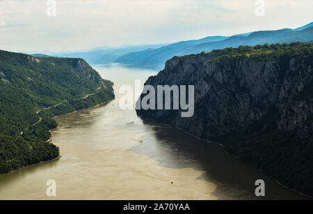 Landschaft der Donau Schlucht unter Miroc Berg, Serbien, Europa Stockfoto