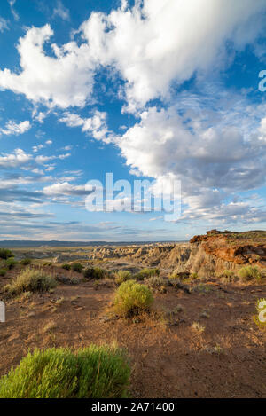 Bild aus dem Bereich der 'Badlands' als Schädel Creek Rim, rote Wüste, Sweetwater County, Wyoming, USA bekannt. Stockfoto