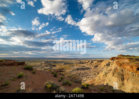 Bild aus dem Bereich der 'Badlands' als Schädel Creek Rim, rote Wüste, Sweetwater County, Wyoming, USA bekannt. Stockfoto