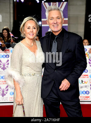 Holliman Shirlie und Martin Kemp anreisen, für den Stolz von Großbritannien Auszeichnungen auf der The Grosvenor House Hotel, London statt. Stockfoto