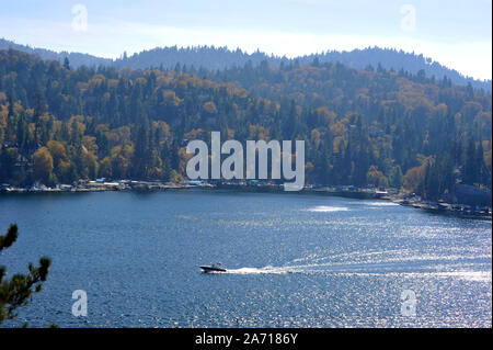 Lake Arrowhead im Herbst Stockfoto