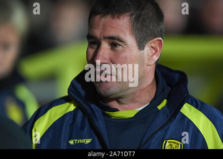 BURTON-on-Trent, England. 29. Oktober Burton Manager, Nigel Clough während der carabao Cup vierte Runde Übereinstimmung zwischen Burton Albion und Leicester City an der Pirelli Stadium, Burton upon Trent am Dienstag, den 29. Oktober 2019. (Credit: Jon Hobley | MI Nachrichten) das Fotografieren dürfen nur für Zeitung und/oder Zeitschrift redaktionelle Zwecke verwendet werden, eine Lizenz für die gewerbliche Nutzung Kreditkarte erforderlich: MI Nachrichten & Sport/Alamy leben Nachrichten Stockfoto