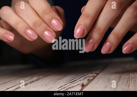 Maniküre Design, polnische Tipps. Stockfoto