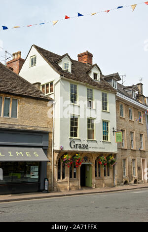 Restaurants in Cirencester Marktstadt. Gloucestershire, England Stockfoto