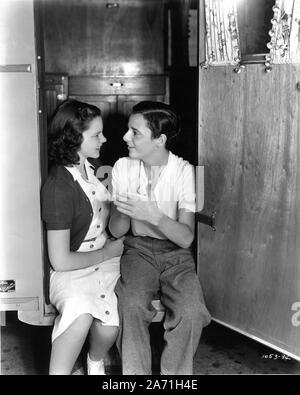 JUDY GARLAND und FREDDIE BARTHOLOMEW in HÖREN, DARLING Direktor Edwin 1938 L. Marin Metro Goldwyn Mayer Stockfoto